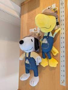 lot 133 image: Peanuts Snoopy & Woodstock Plush Pair in Denim Overalls