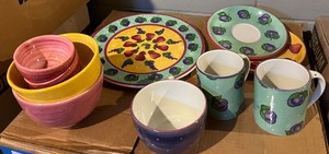 lot 98 image: Tutti Frutti Essex Collection Portugal Plate & Mug Set by Raul da Bernarda, Colorful