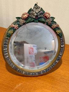 lot 418 image: Mirror - Decorative Round Floral Border with Pink Flowers, 9 in Diameter