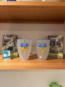 lot 350 image: Lena Engman 995511 Swed. Summer Hand-painted Vase - Frosted Glass, 155 mm