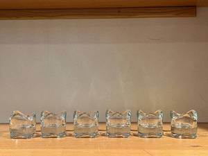 lot 359 image: Set of 6 Clear Glass Salt Cellars with Crown Edge Rims