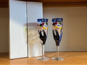 lot 377 image: Skl Sweden Hand-Crafted Wedding Champagne Flutes - Pair, 8 in Tall
