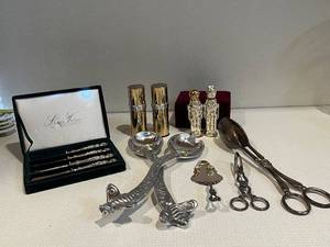 lot 382 image: Silver Treasures by Godner - Ornate Flatware & Accessories Collection