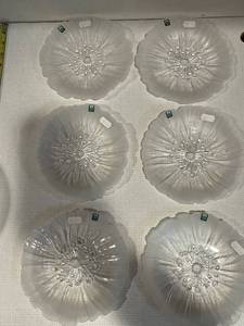 lot 386 image: Glass Plates - Frosted Clear Radial Burst Pattern, 9 in Dia (Lot of 6)