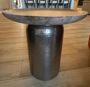 Modern Hammered Metal & Wood Accent Side Table 20in Round Good