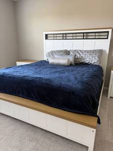 Queen Adjustable Bed Frame Set w Mattress Remote White Wood Finish