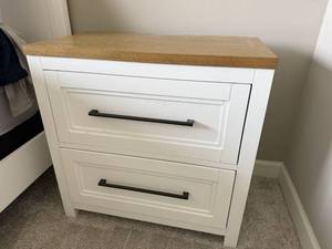 Legacy Classic Palmer 2 Drawer Nightstand White Wood Top