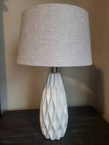 Set of 2 White Ceramic Table Lamps with Diamond-Texture Bases & Beige Linen Shades