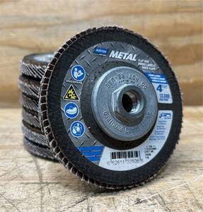 lot 28 image: Norton Metal 4-12  X 58-11 Flap Disc