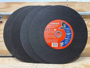 lot 75 image: Diablo Metal Cut-Off 14  lot of 4