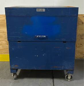 lot 96 image: Job Box Tool Cart 49 x31-14 x56-34