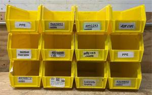 lot 154 image: AkroBins lot of 12