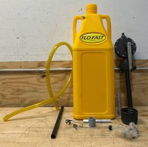 lot 163 image: Flo-Fast Professional Model Pump & 10.5 Gallon Diesel Container