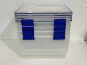 lot 11 image: Totes - Light Damage