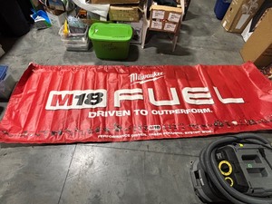 lot 19 image: Milwaukee Tools Banner