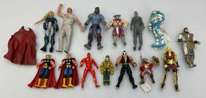 lot 39 image: Misc. Action Figures