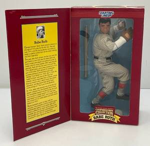 lot 77 image: Vintage STARTING LINEUP Cooperstown Collection BABE RUTH Figurine (NEW OLD STOCK) Hat Loose In Sealed Box