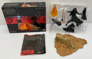 lot 76 image: Collectible STAR WARS Black Series Centerpiece Kylo Ren Hasbro (NIB)