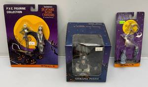 lot 161 image: Vinjtage Tim Burtons The Nightmare Before Christmas Collectibles