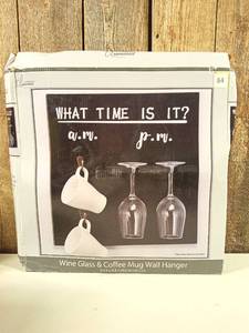 lot 23 image: Wine Glass & Coffee Mug Wall Hanger