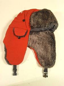 lot 124 image: Fashion Accessories - Red Fur Hat