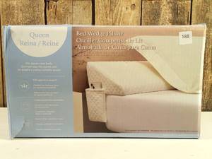 lot 188 image: Essential Comfort Bed Wedge Pillow, Queen Size