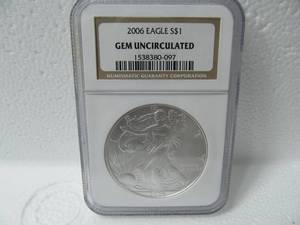 lot 56 image: 2006 Silver Eagle Dollar