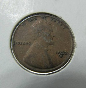 lot 102 image: 1932 D Lincoln Penny