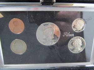 lot 133 image: 1998 Mint Premier Silver Proof Set