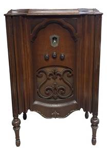 lot 18R image: RR - Vintage Kennedy Model 32 Console Stereo - Jensen Concert Speaker