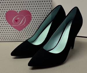 lot 146R image: RR - New Black High Heel Pumps - Size 10