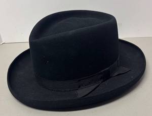 lot 239R image: FR - Vintage Berg Fifth Avenue Fedora Hat - Size 7 14
