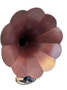 lot 7D image: DR - Amplion AR-19 Horn Speaker - Antique