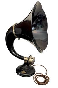 lot 28D image: BR - Antique Burns Radio Speaker - Pyralin Horn, 1920s