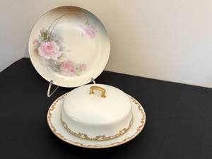lot 70D image: DR - Royal Vienna 7.5in Covered Butter Plate with 18K Gold Rim, Austria and Vintage Floral Bavaria Plate
