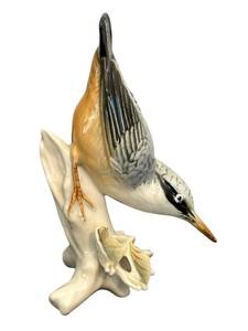 lot 71D image: DR - Karls Ens Germany Porcelain Bird Figurine - 3.5 inches tall