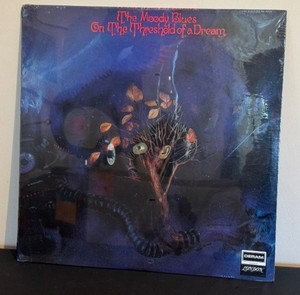 lot 95D image: DR - Moody Blues On The Threshold Of A Dream LP - 1969 DeramLondon - Sealed