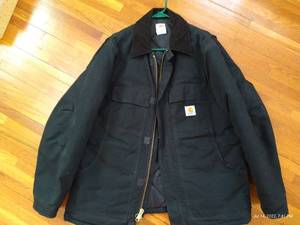 lot 82 image: Like New Mens Black 44R Carhartt Jacket