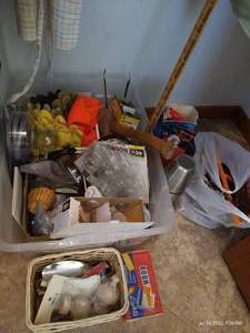 lot 90 image: Household Lot - Tools, Hooks, Gloves, Etc.