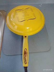 lot 102 image: Nordic Electric Basic Crepe Pan