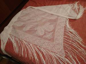 lot 135 image: Shawl with Fringe