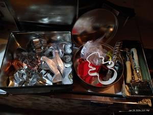 lot 231 image: Vintage Kitchen Lot - Cookie Cutters, Pasta Rollers, Etc.