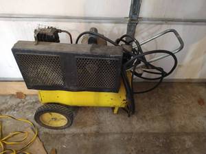 lot 278 image: Johne Deere A75 Air Compressor