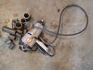 lot 293 image: Corded Black & Decker Impact Wrench & Sockets