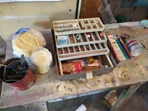 lot 314 image: 1.5 Ton Hydraulic Jack, Fishing Tackle, Etc.