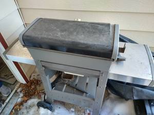 lot 326 image: Weber Spirit II Gas Grill & Cover