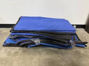 lot 107 image: Set of 10 Moving Blankets Blue and Black