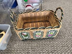 lot 148 image: Office Organizational Set with Trash and Recycling Bins, Baskets, and Storage Trays