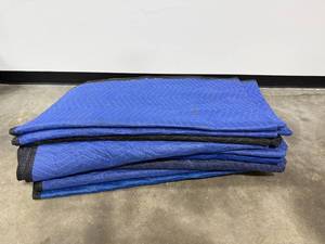 lot 50 image: Set of 10 Blue Quilted Moving Blankets
