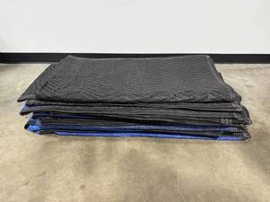lot 51 image: Lot of 10 Padded Moving Blankets Black and Blue